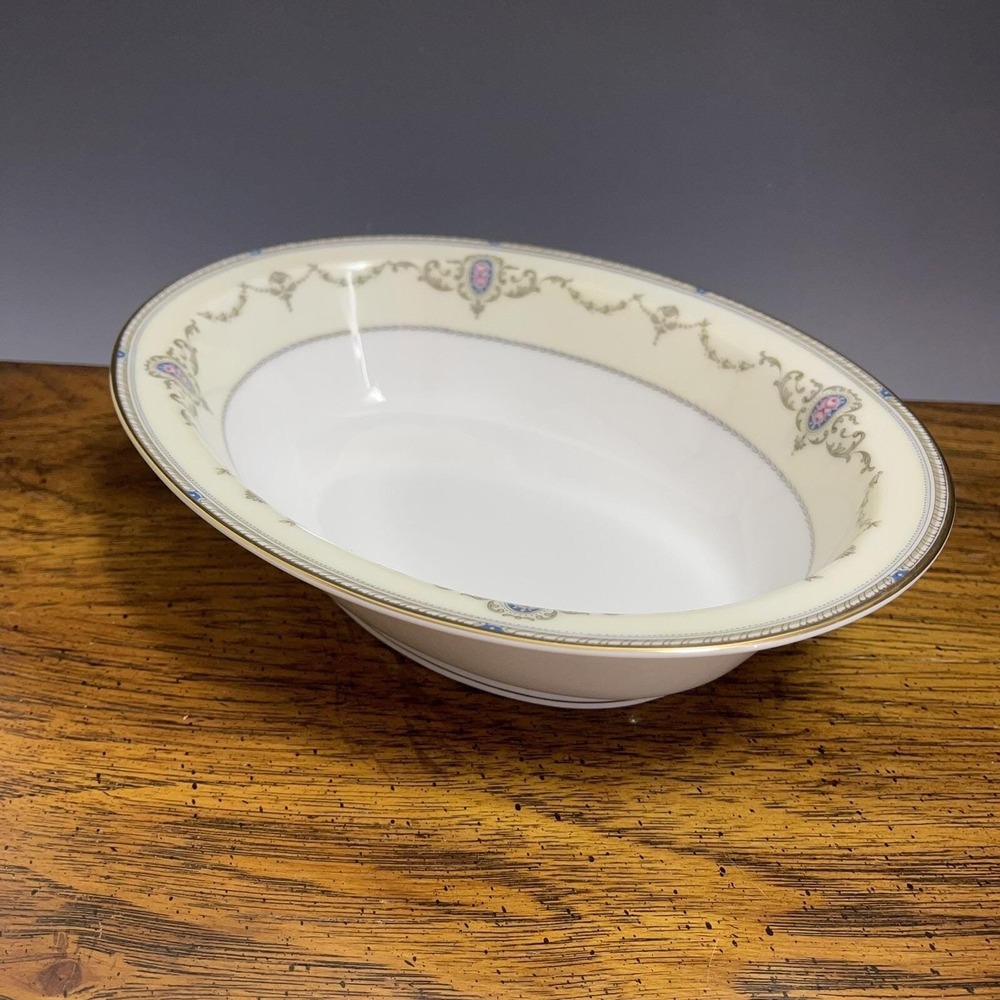 Noritake Serving Vegetable Bowl SUTHERLAND 6726 Japan